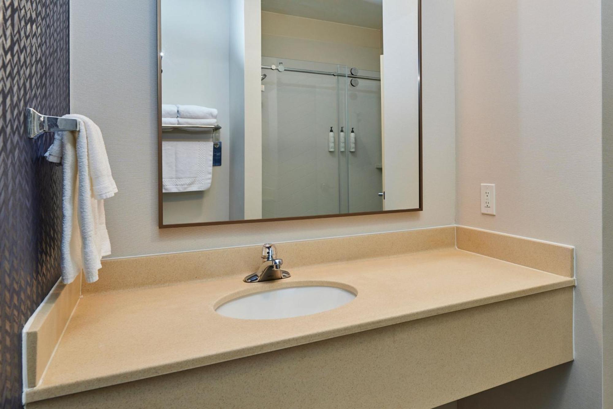 Fairfield Inn & Suites Burlington Exteriör bild