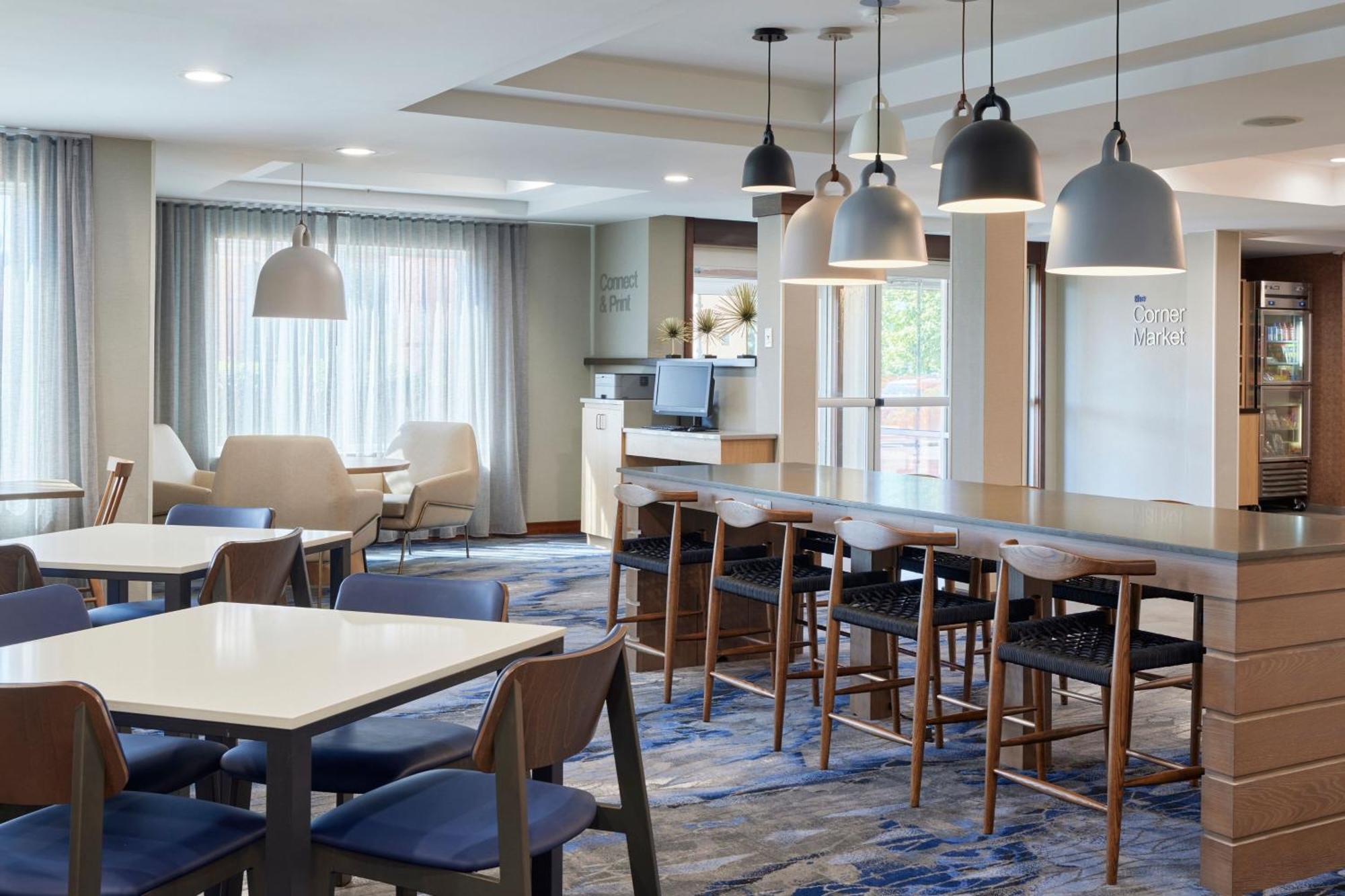Fairfield Inn & Suites Burlington Exteriör bild