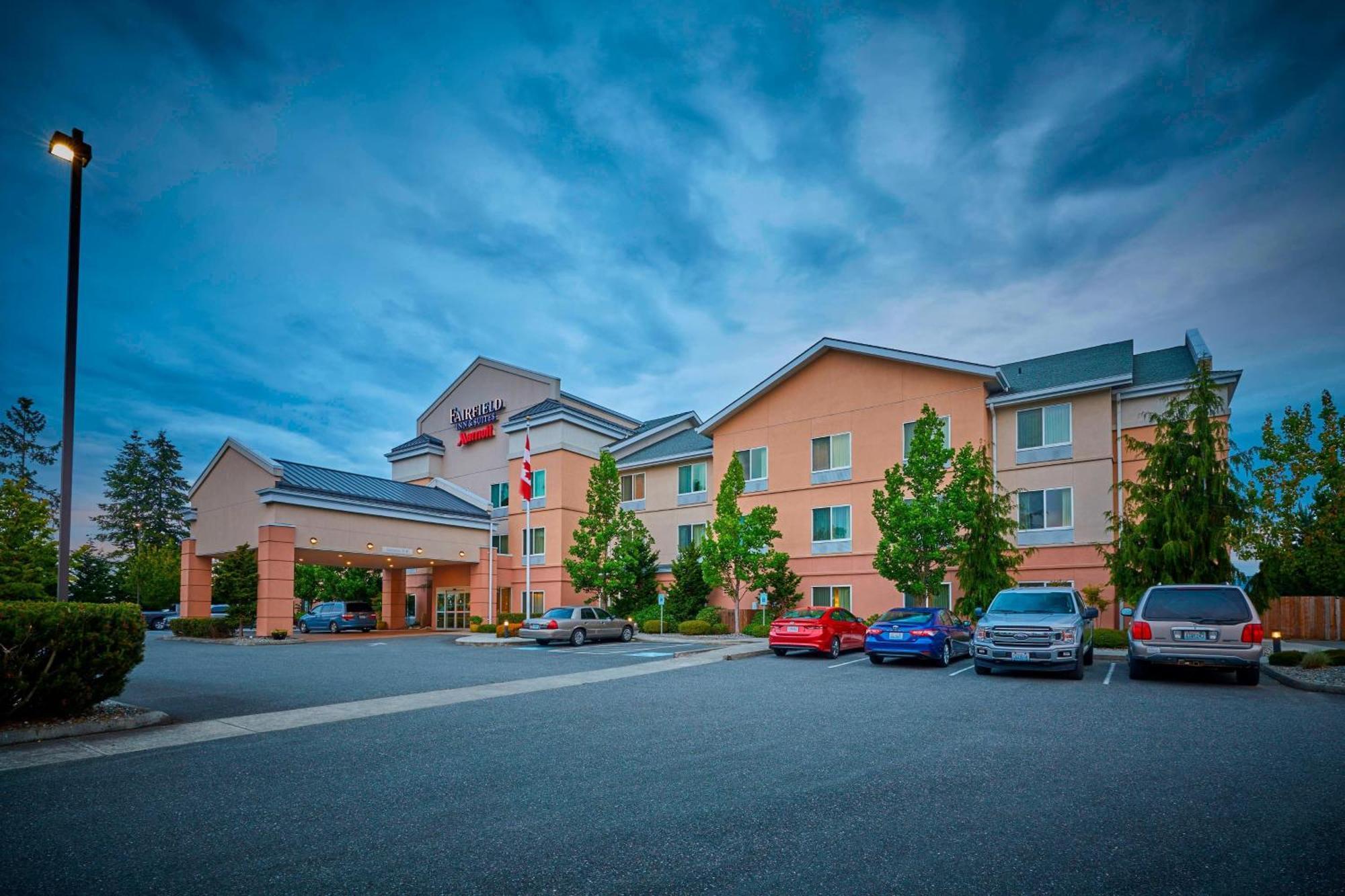 Fairfield Inn & Suites Burlington Exteriör bild