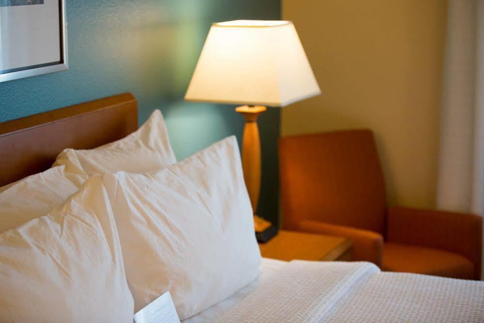 Fairfield Inn & Suites Burlington Exteriör bild