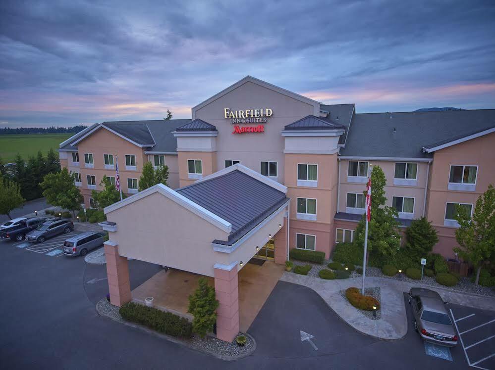 Fairfield Inn & Suites Burlington Exteriör bild