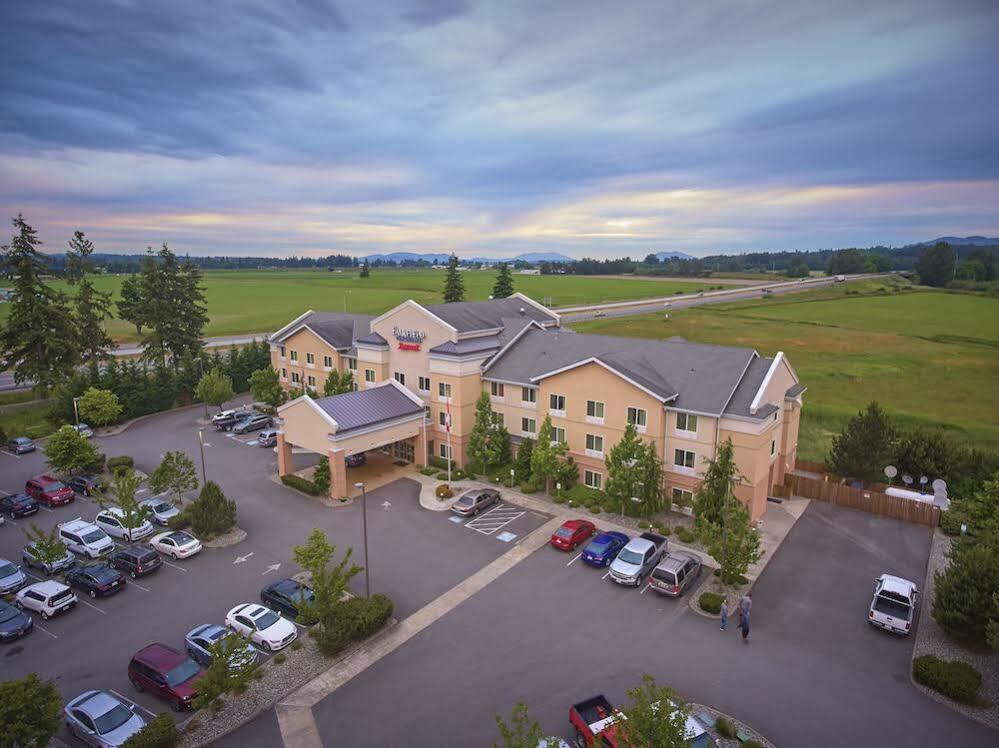 Fairfield Inn & Suites Burlington Exteriör bild
